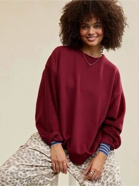 NWT Aerie Très Chic Chenille Sweatshirt in Deep Cherry